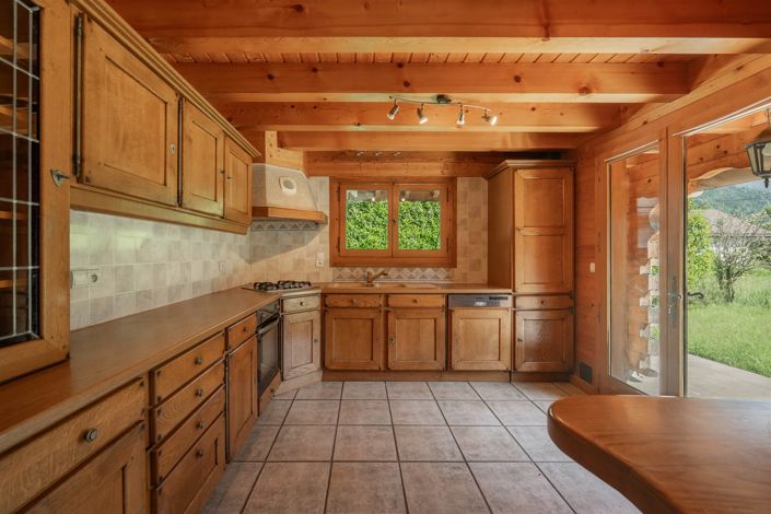 Image No.6-3 Bed House for sale