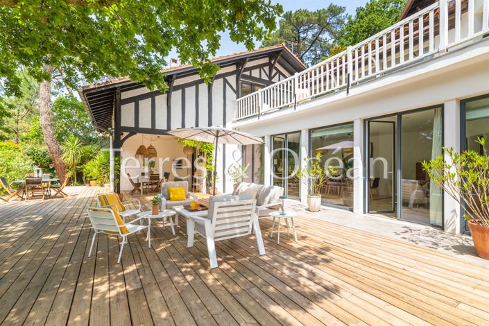 Image No.3-5 Bed House for sale