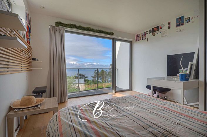 Image No.19-5 Bed House for sale