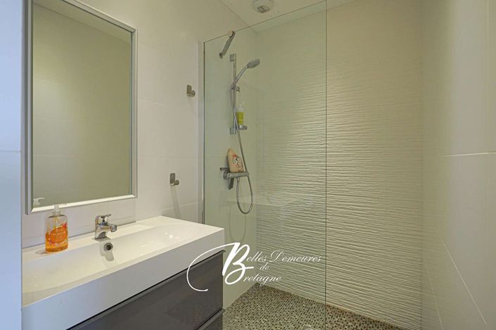 Image No.20-5 Bed House for sale
