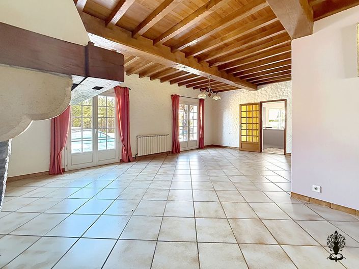 Image No.3-5 Bed House for sale