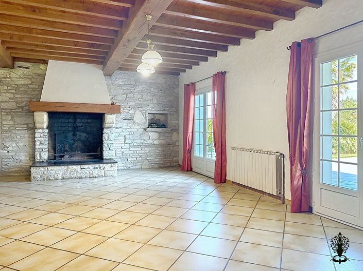 Image No.4-5 Bed House for sale