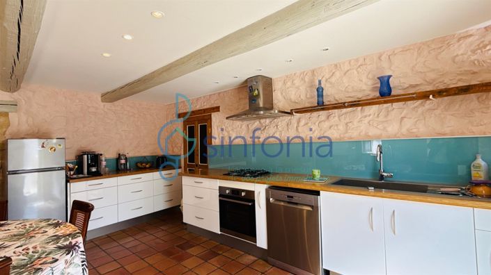 Image No.5-2 Bed House for sale