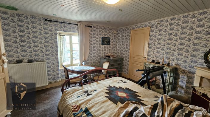 Image No.10-2 Bed House for sale