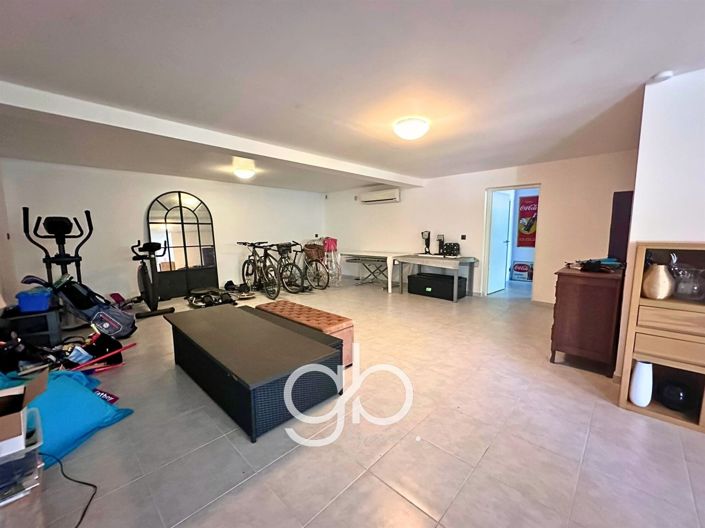 Image No.22-5 Bed House for sale