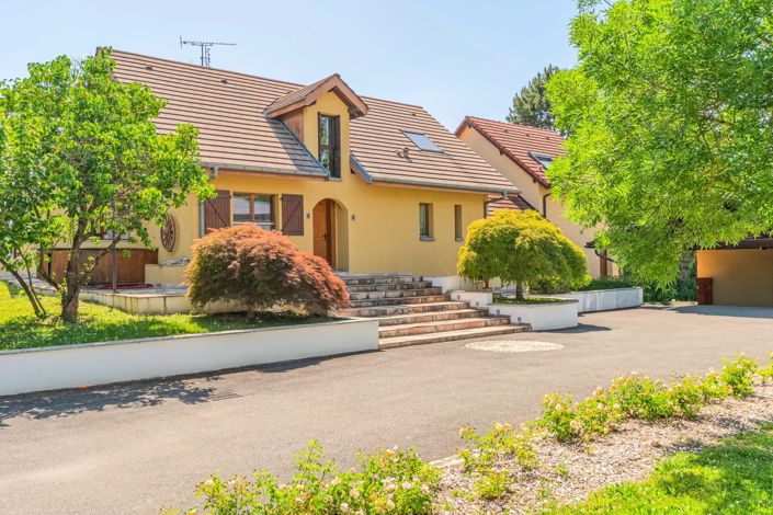 Image No.2-5 Bed House for sale
