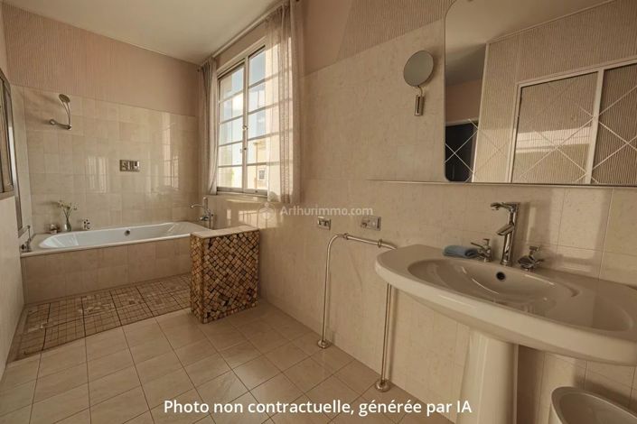 Image No.13-3 Bed House for sale