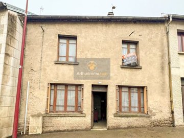 1 - Fayl-Billot, Maison