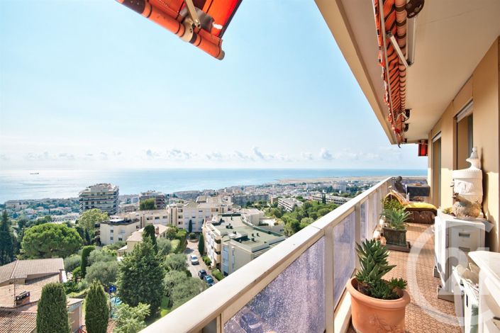 Image No.14-3 Bed Apartment for sale