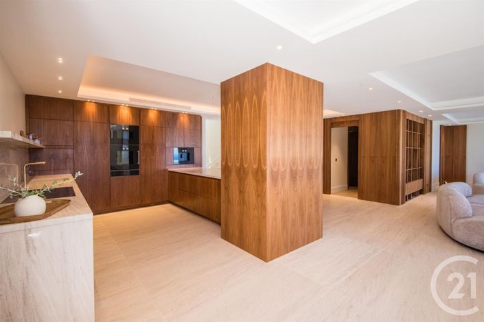 Image No.10-7 Bed House for sale