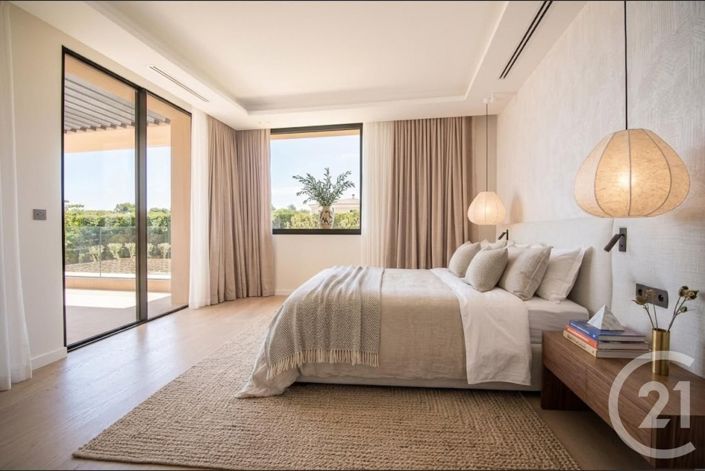 Image No.14-7 Bed House for sale