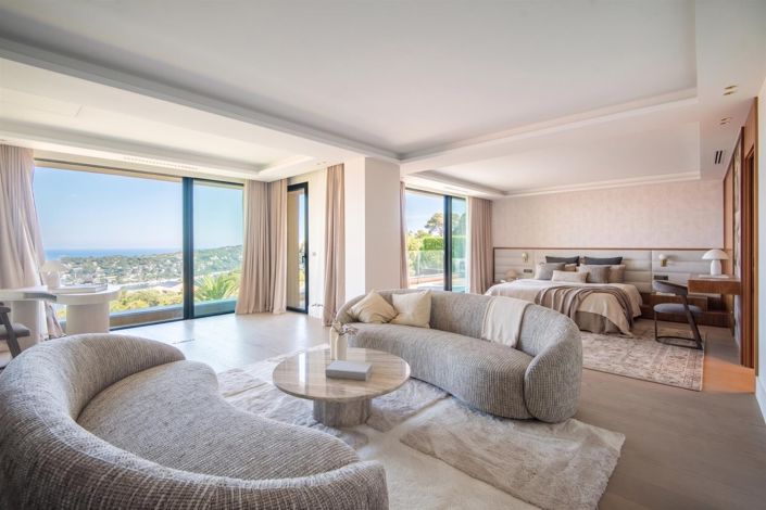 Image No.17-7 Bed House for sale