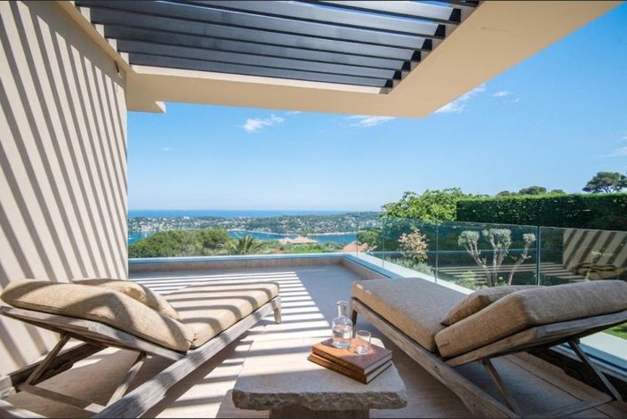 Image No.5-7 Bed House for sale