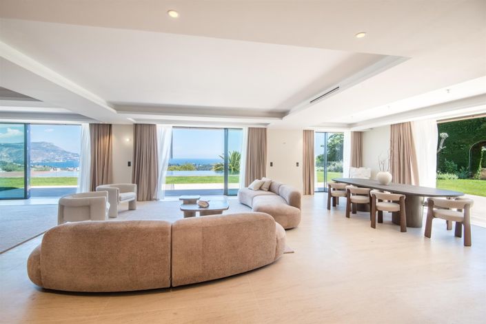 Image No.8-7 Bed House for sale