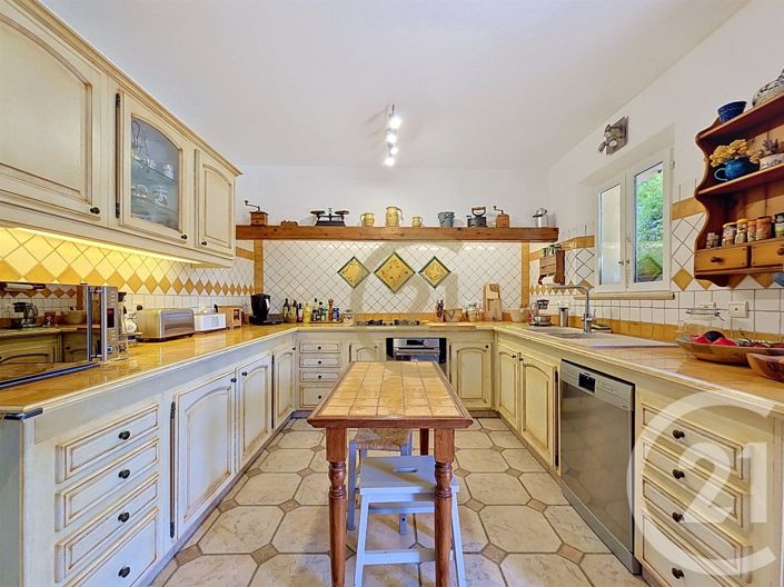 Image No.12-6 Bed House for sale