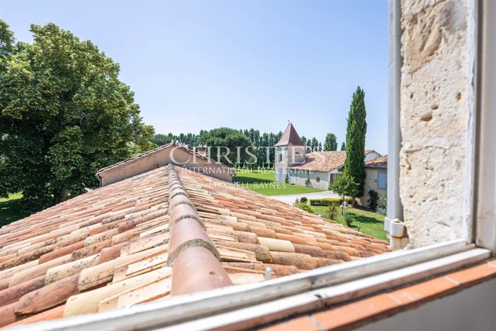 Image No.16-15 Bed House for sale