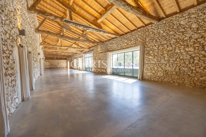 Image No.8-15 Bed House for sale