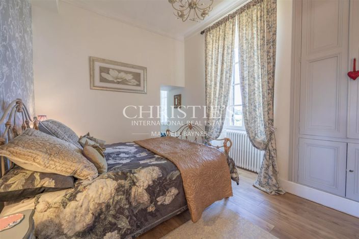 Image No.15-5 Bed House for sale