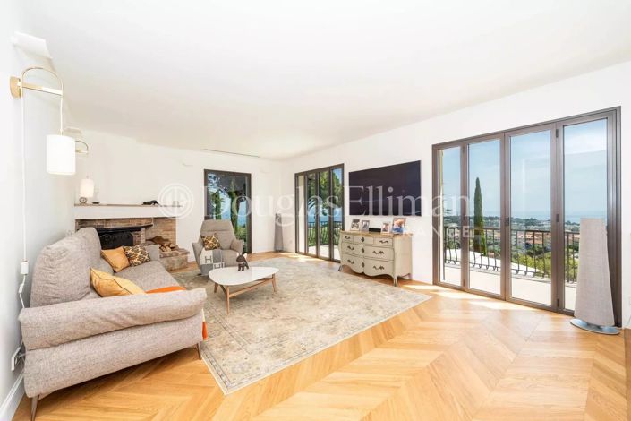 Image No.6-House for sale