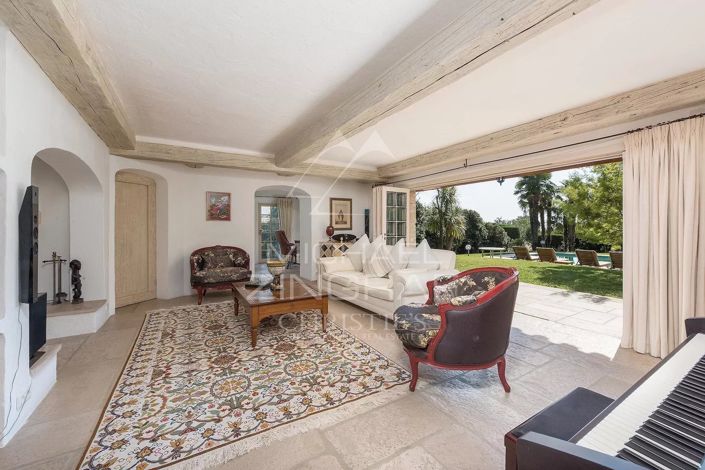 Image No.4-4 Bed House for sale