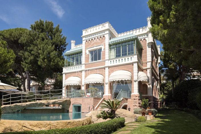 Image No.17-8 Bed House for sale