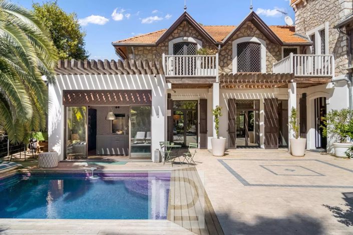 Image No.6-4 Bed House for sale