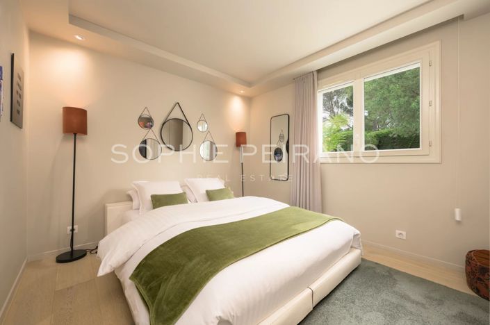 Image No.13-5 Bed House for sale