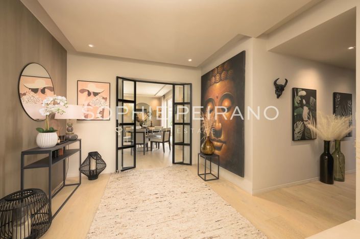Image No.5-5 Bed House for sale