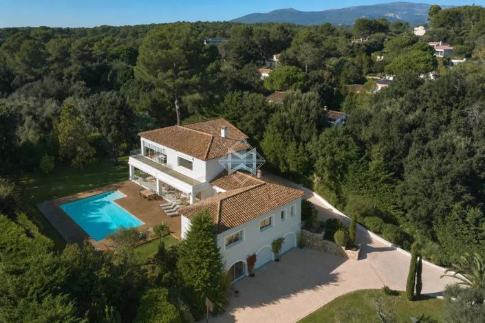 Image No.2-6 Bed House for sale