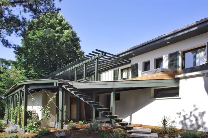 Image No.6-5 Bed House for sale