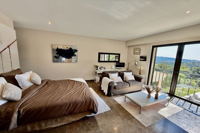 Image No.17-4 Bed House for sale
