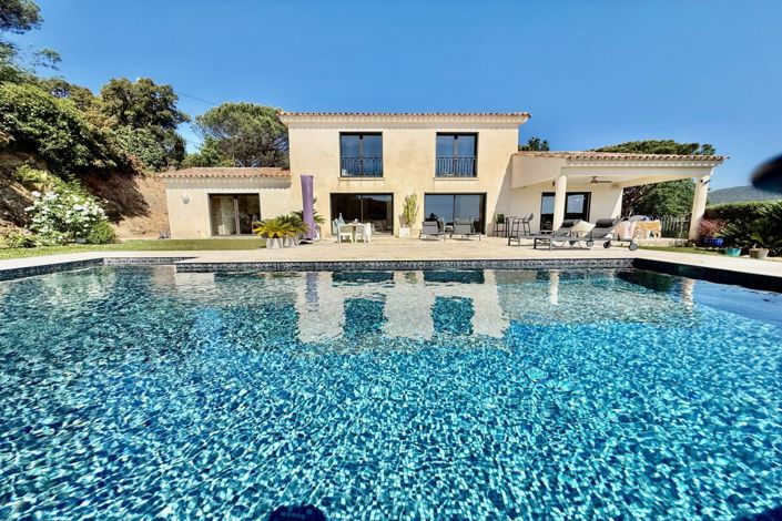 Image No.3-4 Bed House for sale