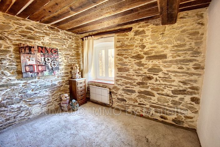 Image No.6-3 Bed House for sale