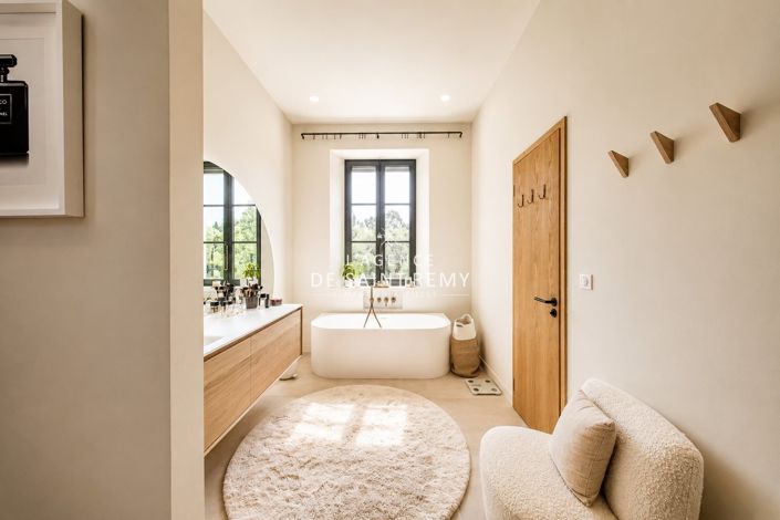 Image No.10-6 Bed House for sale