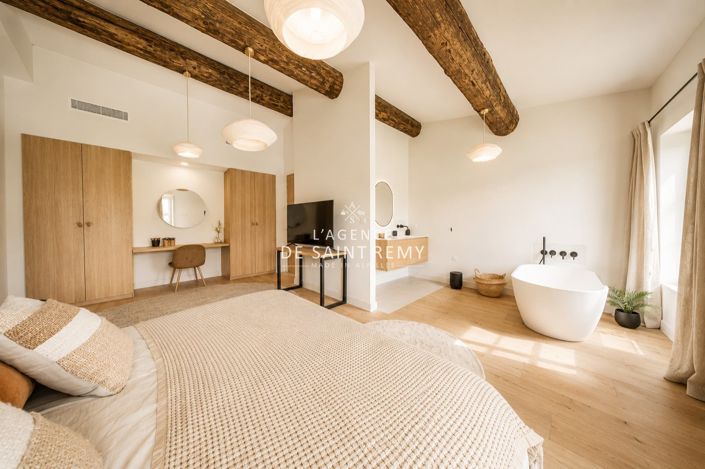 Image No.12-6 Bed House for sale