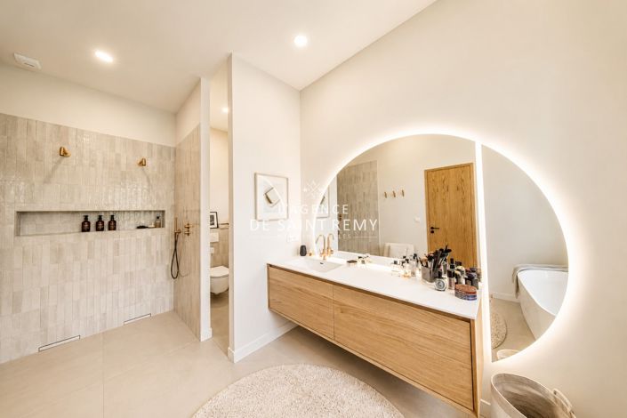 Image No.13-6 Bed House for sale