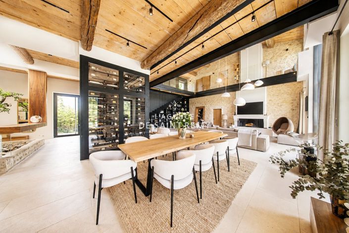 Image No.5-6 Bed House for sale