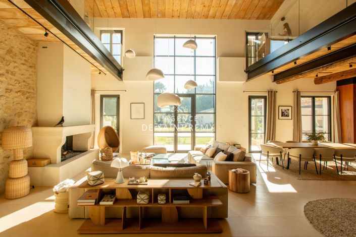 Image No.6-6 Bed House for sale