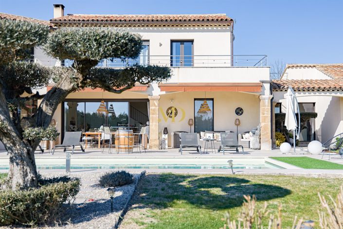 Image No.19-4 Bed House for sale