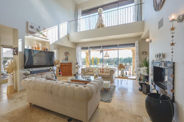 Image No.25-4 Bed House for sale