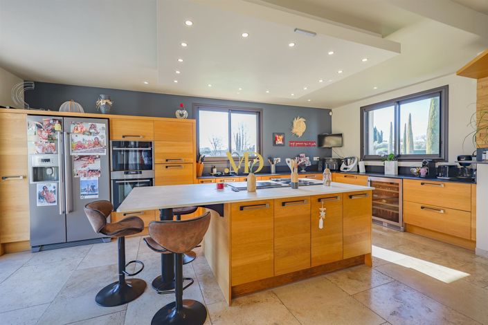 Image No.30-4 Bed House for sale