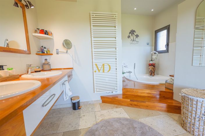 Image No.39-4 Bed House for sale