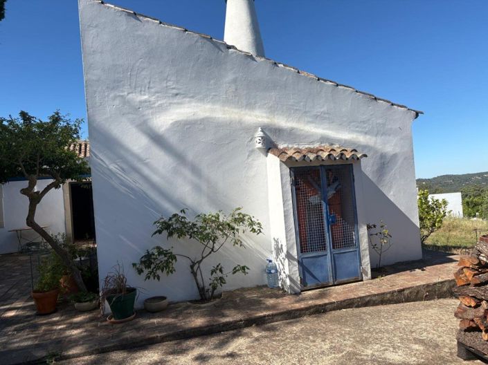 Image No.18-2 Bed House for sale