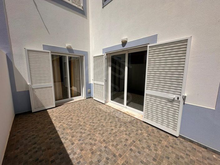 Image No.15-4 Bed House for sale