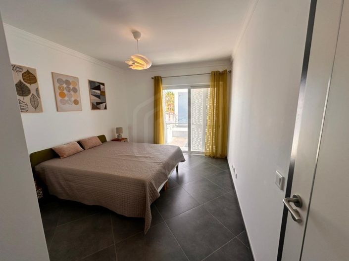 Image No.26-4 Bed House for sale