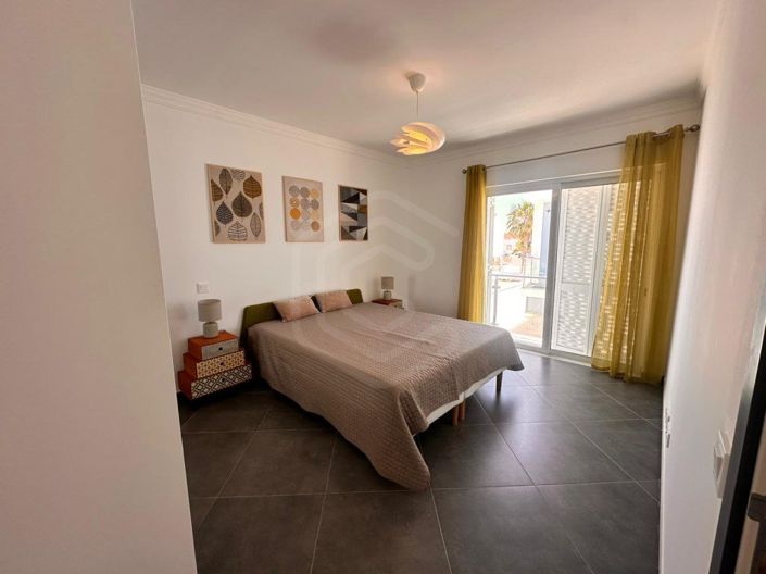 Image No.27-4 Bed House for sale