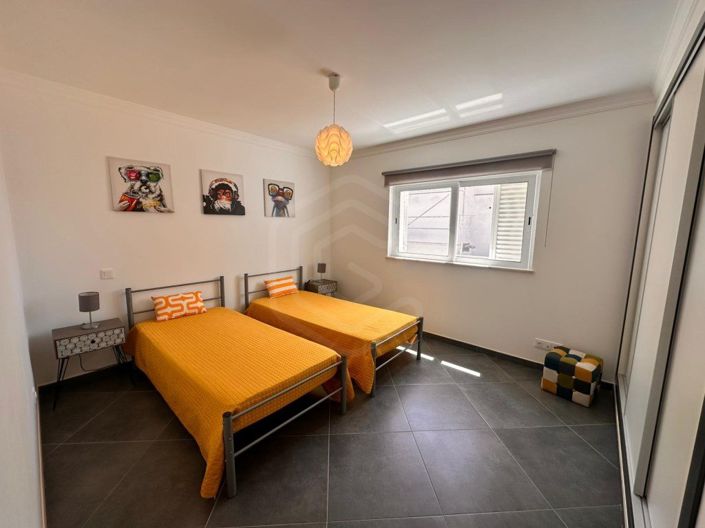 Image No.32-4 Bed House for sale