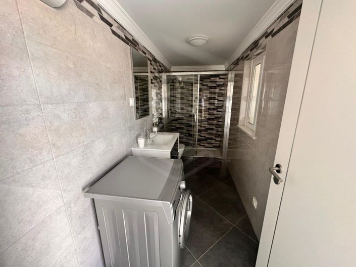 Image No.48-4 Bed House for sale