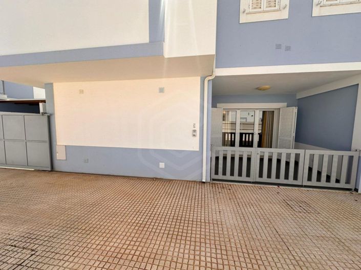 Image No.50-4 Bed House for sale