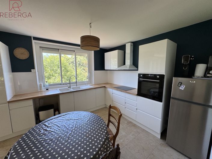 Image No.3-4 Bed House for sale